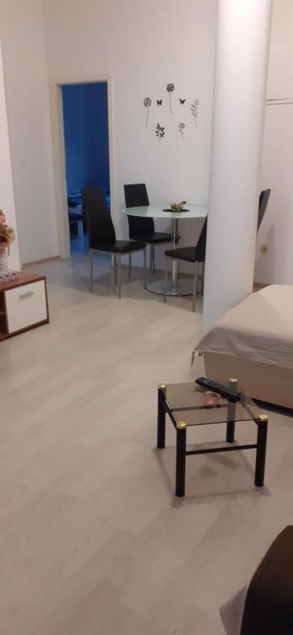 شقة بيليس  في Apartman Tanja المظهر الخارجي الصورة